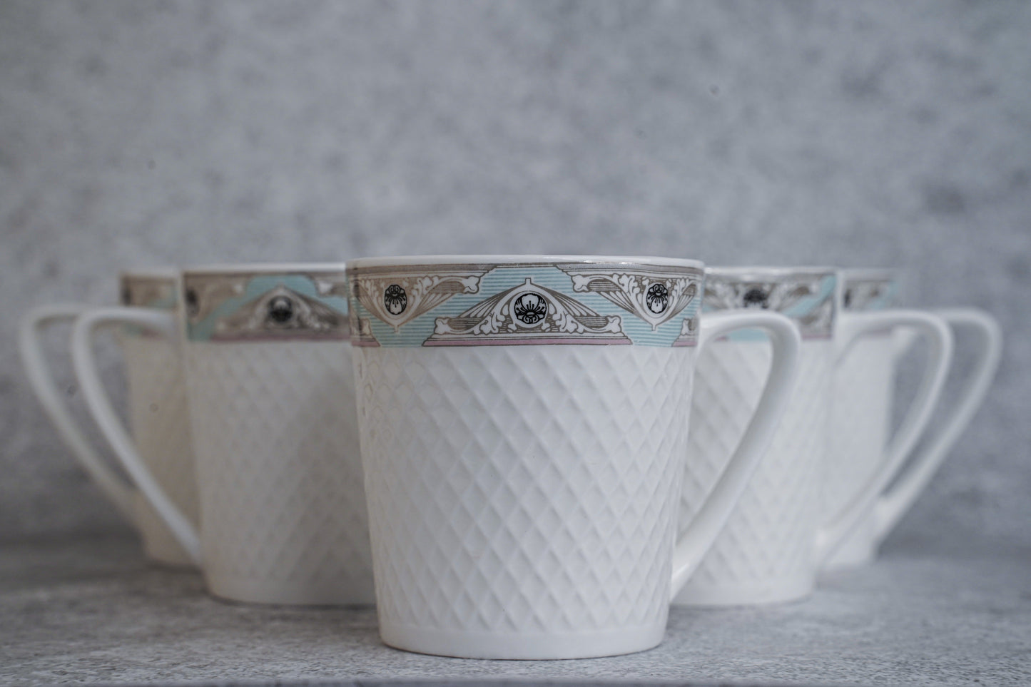 The Glassware Company | Vintage & Elegant Porcelain Teacup - Set of 6