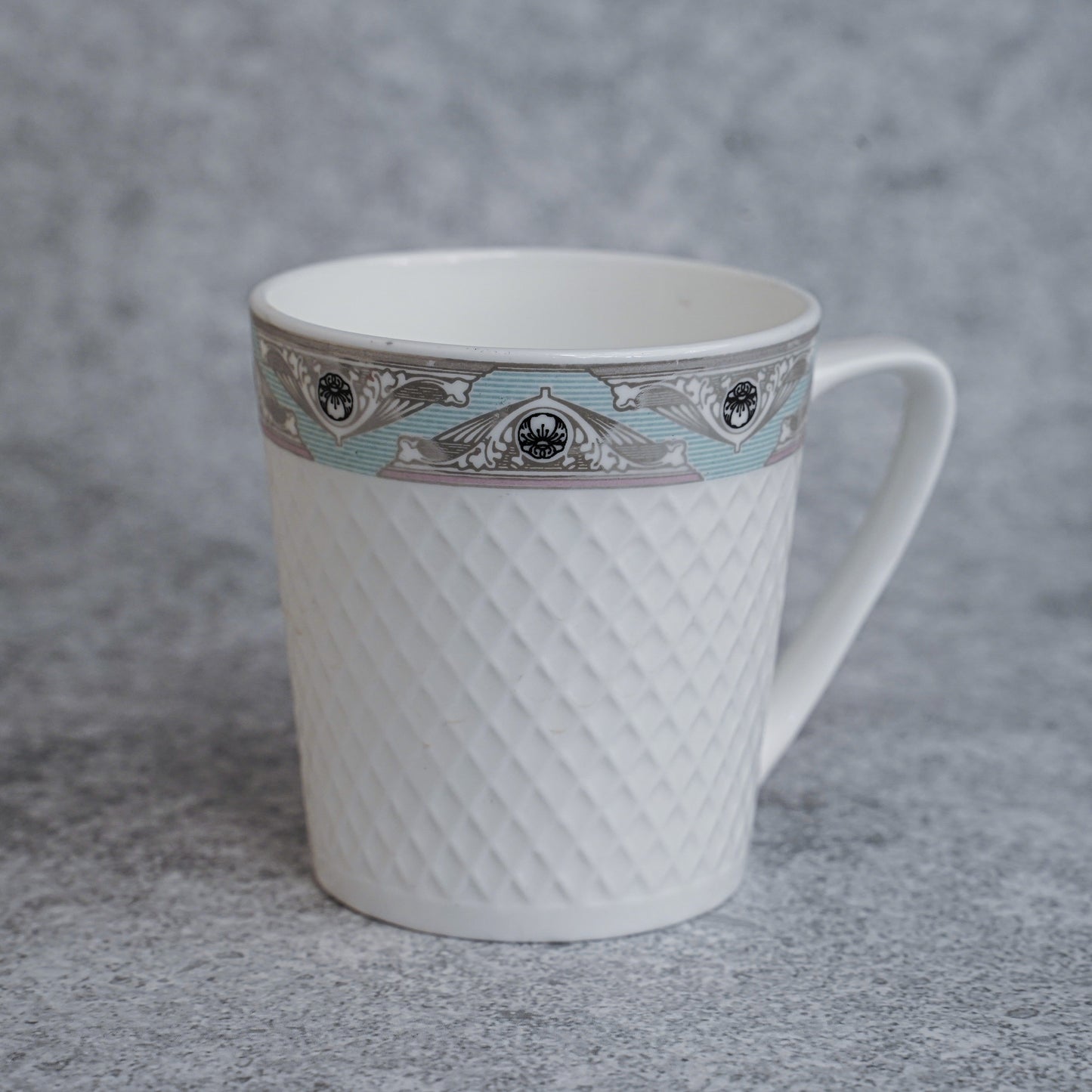 The Glassware Company | Vintage & Elegant Porcelain Teacup - Set of 6