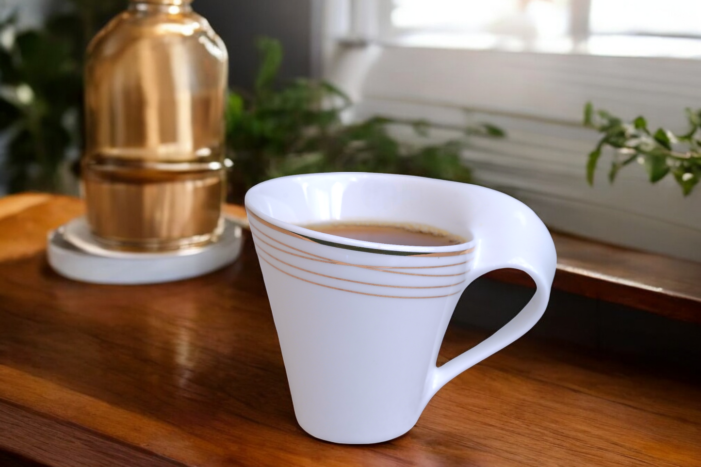 Gold Rim Striped Teacup